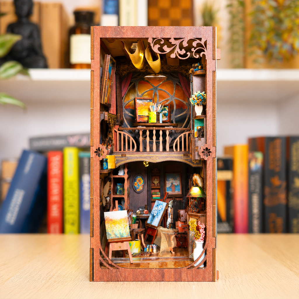 Art Workshop Book Nook