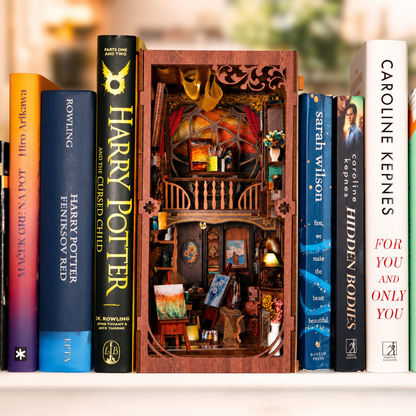 Art Workshop Book Nook