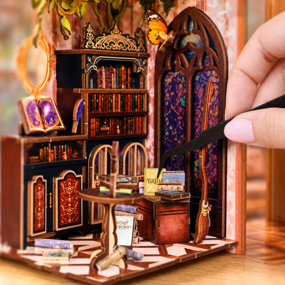 Magic Chamber Book Nook